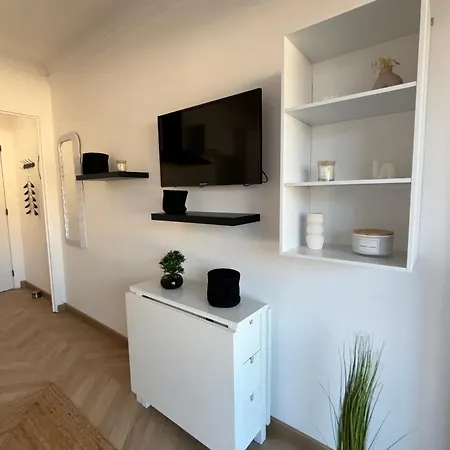 Appartamento Dans Mon Petit Nid Au Bord De La Mer Roccabruna